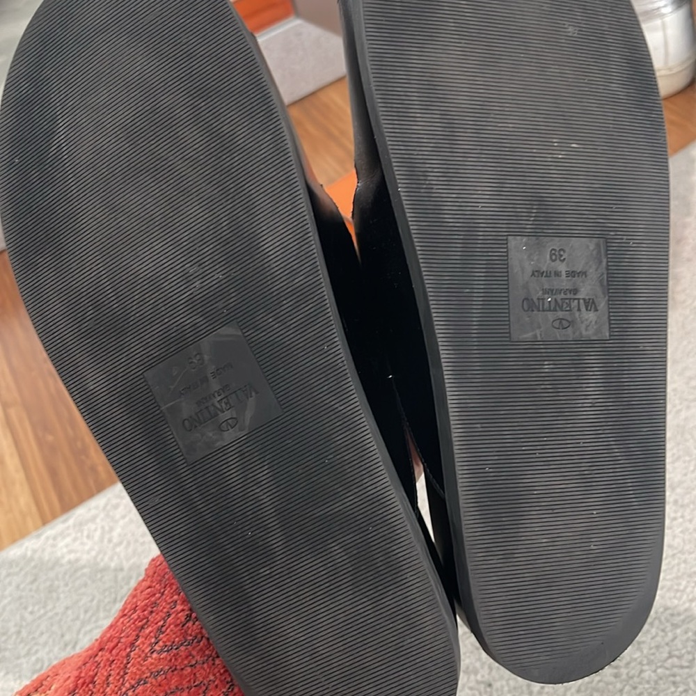 VALENTINO SLIDES - Picture 3 of 3